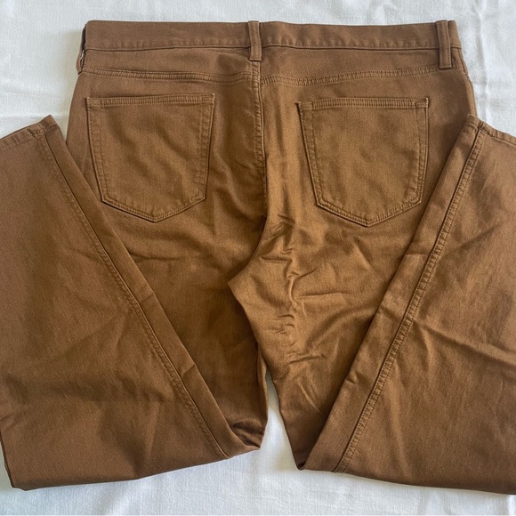 Banana Republic Athletic Tapered Pants - Picture 5 of 5